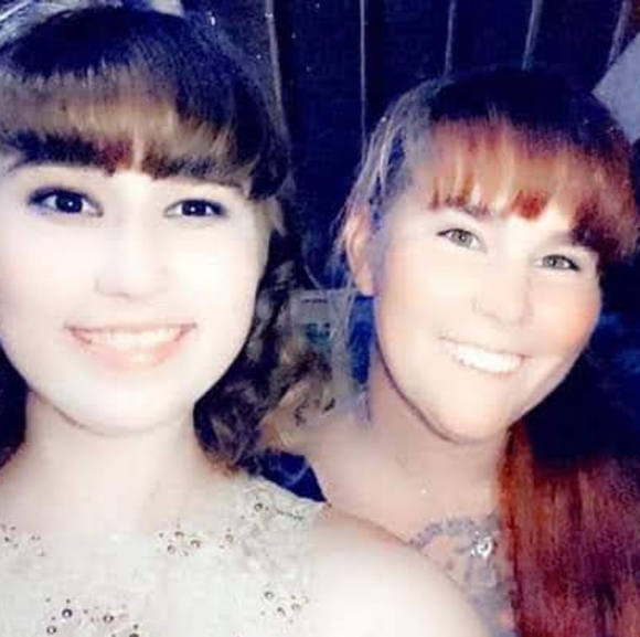 Meet your Posher, Stephanie - Picture 8 of 11